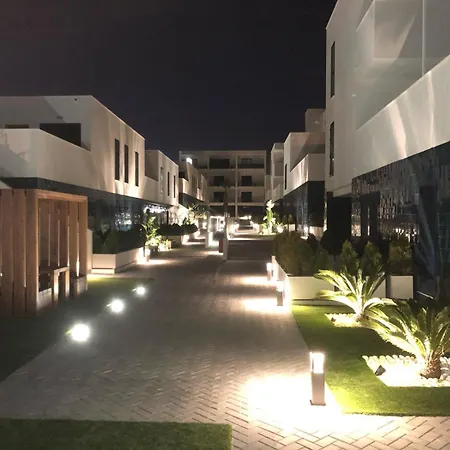 Palmview Poolside Heaven In Turquesa Del Mar Daire *