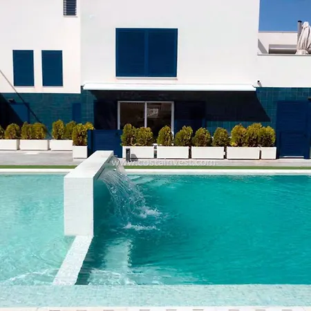 Palmview Poolside Heaven In Turquesa Del Mar Apartment